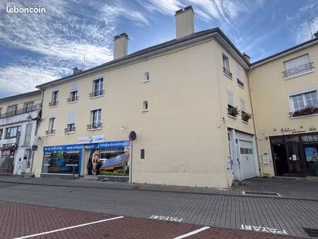 local commercial 73 m² chaumont