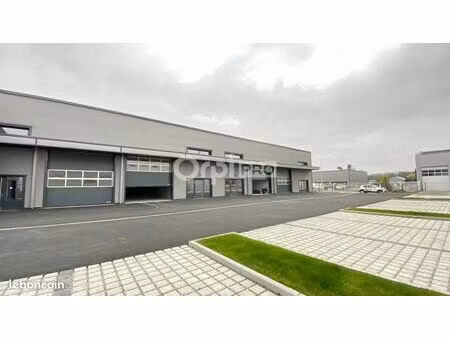 local d'activité 208 m²