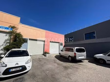 location commerce 804 m² à vénissieux (69200)
