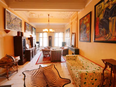 maison de village 260 m²