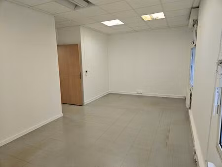 achat local d'activité - commerce 7 pièces 127 m² vaires sur marne