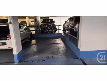 location parking à bois-colombes (92270)  95 €