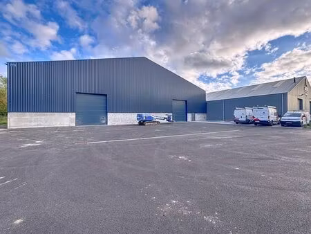 entrepôt (4 592 m²) à louer à oudenburg