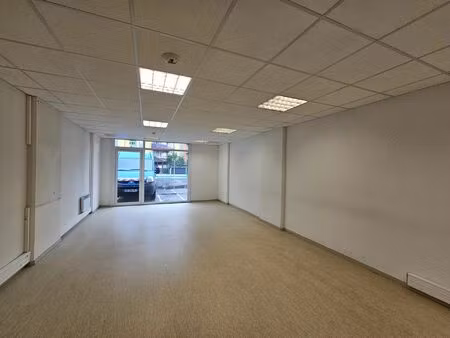 vente local commercial 8 pièces 478 m2 à tarbes