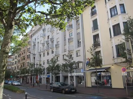 location garage à annecy (74000)