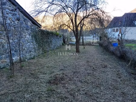 harmon a vendre : vallee d'aspe  charmante maison au pied de la montagne