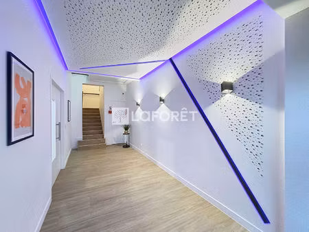 bureau collégien à louer