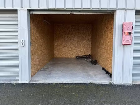 box de stockage 20m2