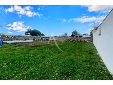 terrain la gueriniere 432 m2