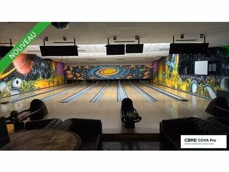 vente commerce les fins 1 500 m²