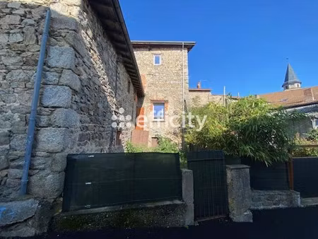 vente maison 5 pièces 133 m² à laprugne (03250)  69 000 €