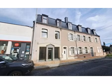 bel immeuble mixte proche du centre-ville