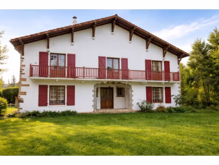 vente maison 12 pièces 350 m² saint-palais (64120)