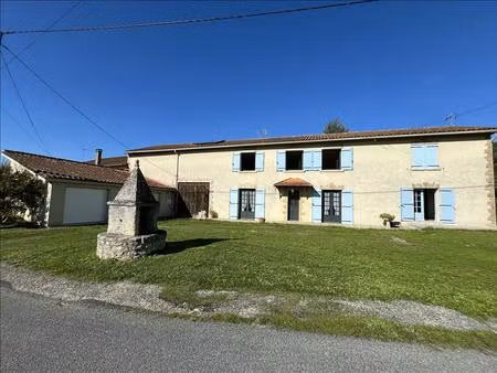 vente maison 8 pièces 245 m² deviat (16190)