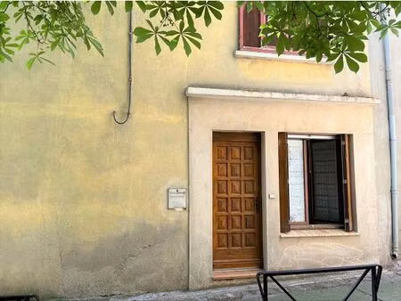 maison de village - 146.76m ²