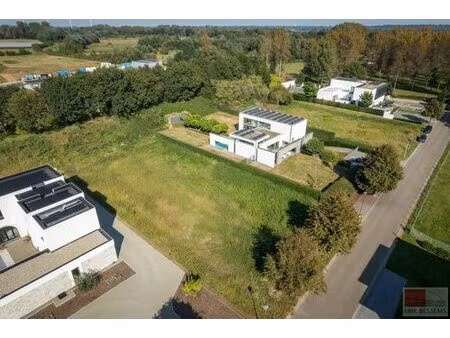 exclusief bouwperceel van 2.149 m2 in het charmante oud-r...