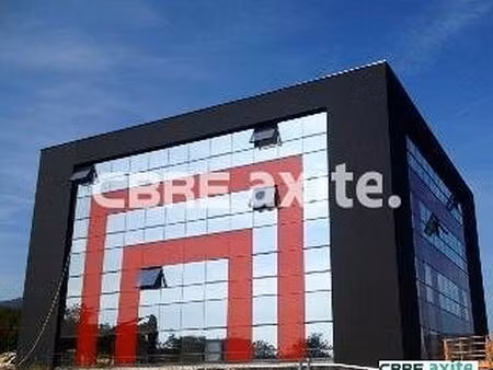 location bureau voiron 426 m²