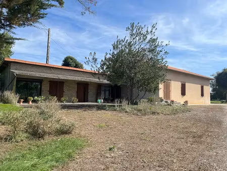 vente maison 6 pièces 180 m² à samatan (32130)  260 000 €