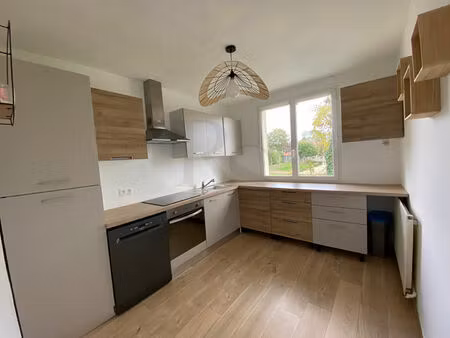 rives d'andaine - maison à vendre - 4 pièces avec jardin