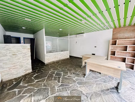 bureaux traversants de 60.10 m2