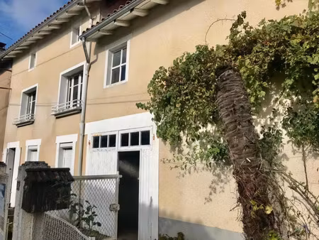 vente maison 4 pièces 101 m² chassenon (16150)