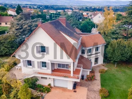 maison traditionnelle d'exception à commelle vernay