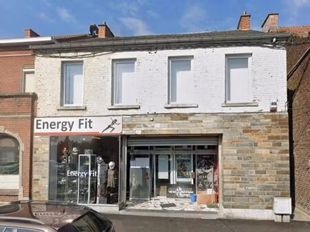 immeuble commercial avec appartement