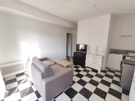 la ferte saint cyr - meuble