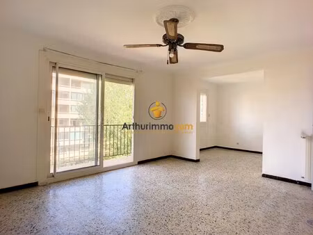 appartement t4 91 86m²- stationnement - perpignan - loué
