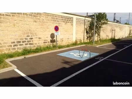 parking pmr 23 m2 dans résidence sécurisée