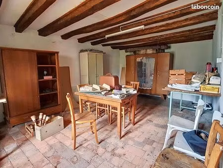 maison 2 pièces 188 m²