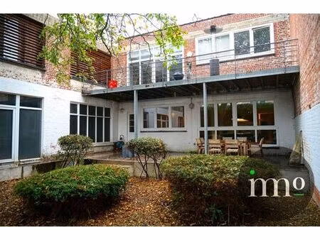 bureau/espace loft à bruxelles (berchem st.agathe)