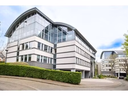 bureaux à jette  proche de toutes facilités !