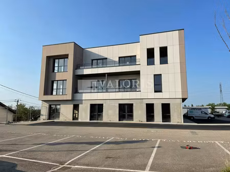 vente bureau 1487 m² limas (69400)