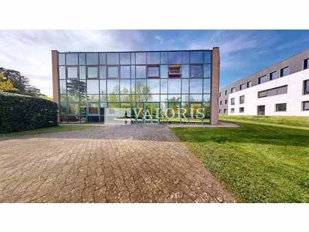 location bureau 750 m² à limonest (69760)