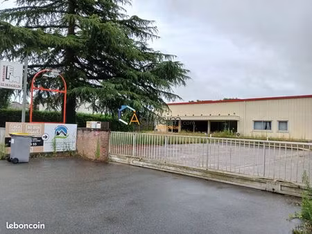 bureaux 1651 m² olivet