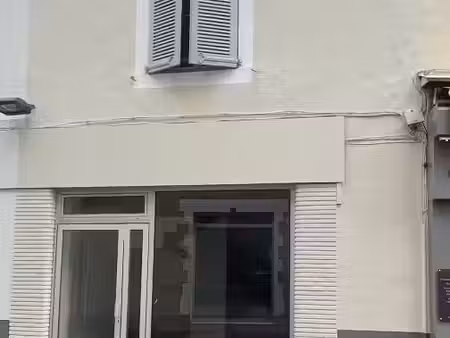 bien commercial + appartement à louer