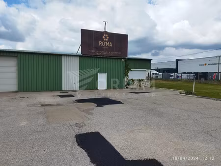 location commerce 436 m² à monéteau (89470)