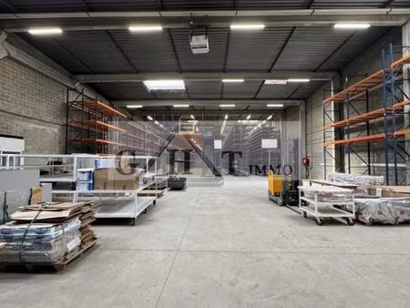 a louer entrepot bureaux de 1504m²a antony