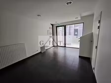 entrepôt+ atelier 424 m²