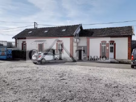 entrepot bureau de 4200 m² a vendre a provins