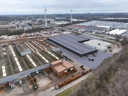 entrepôt neuf de 13800m²