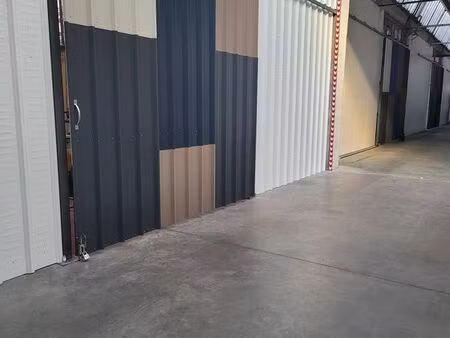 location box de stockage de 100m²