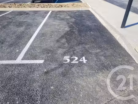 parking à louer - 10 m2 - velaux - 13 - provence-alpes-cote-d-azur