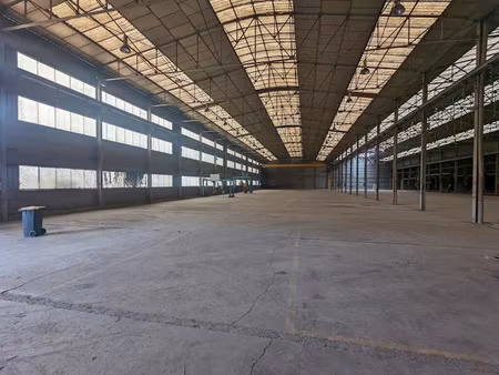 location locaux professionnels 7000 m² à pacy-sur-eure (27120)  21 000 €