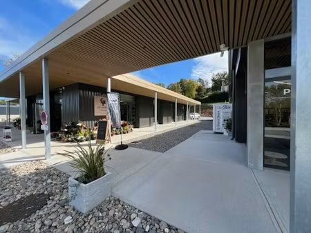 local commercial à louer