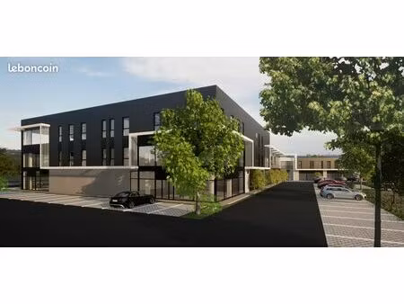 local commercial 1036 m² savigneux