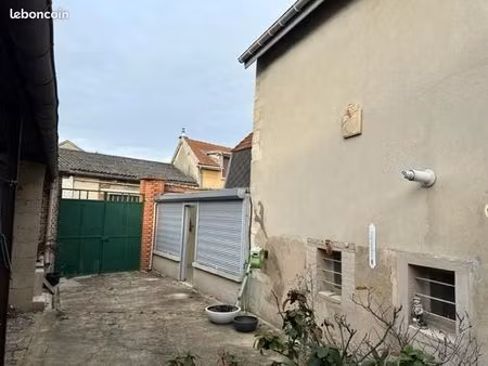 maison 3 pièces 100 m²