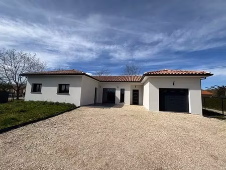 vente maison 5 pièces 136 m² bressols (82710)