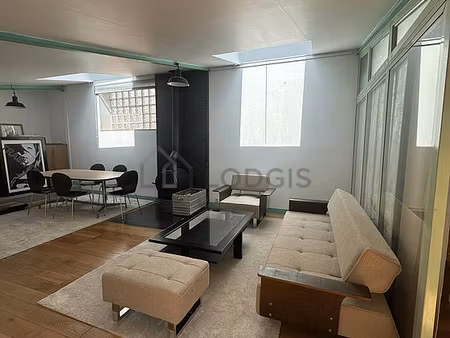 maison individuelle 2 chambres meublée avec cheminée